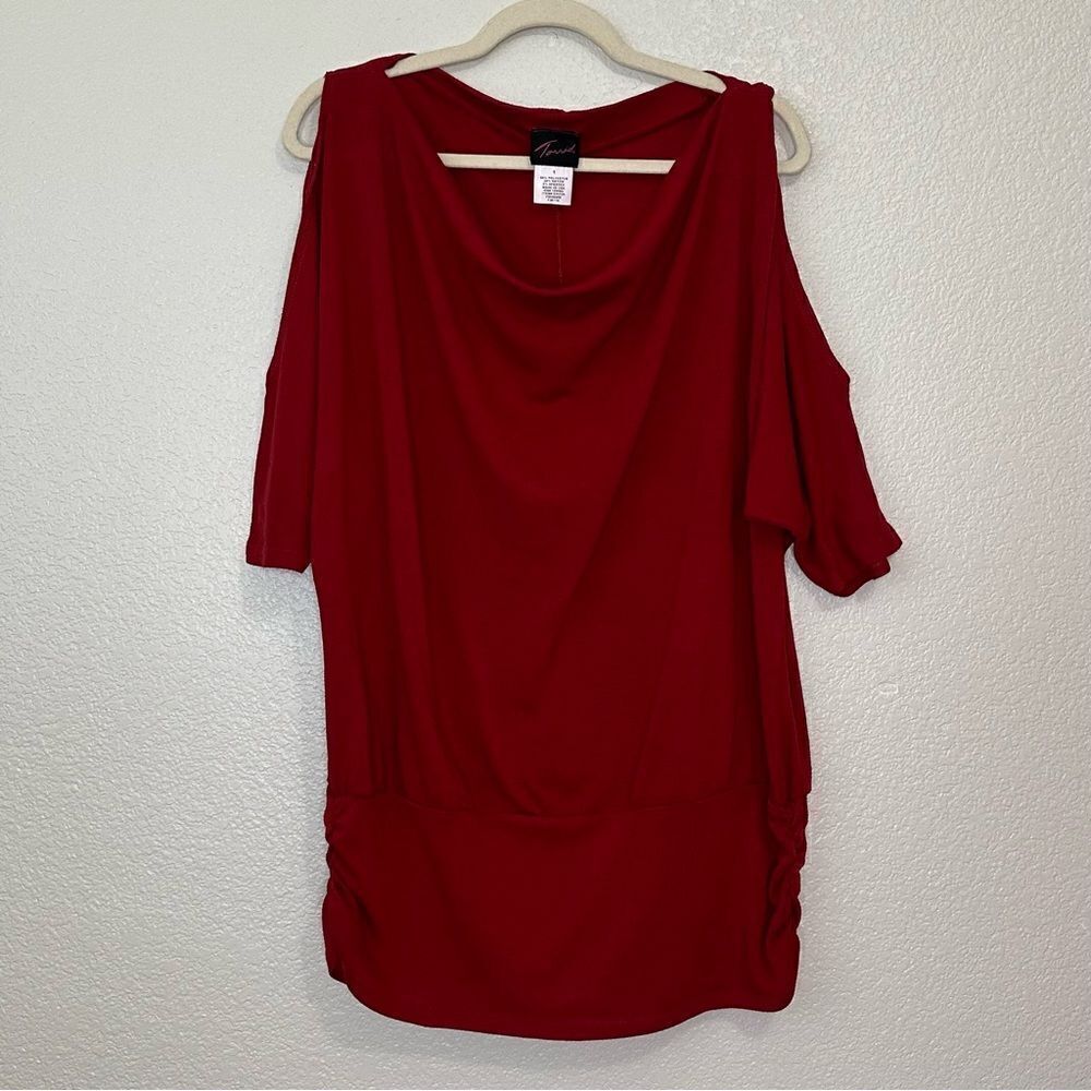 Torrid Vintage Red Cowl Neck Cold Shoulder Dolman Sleeves Top, Size 1X